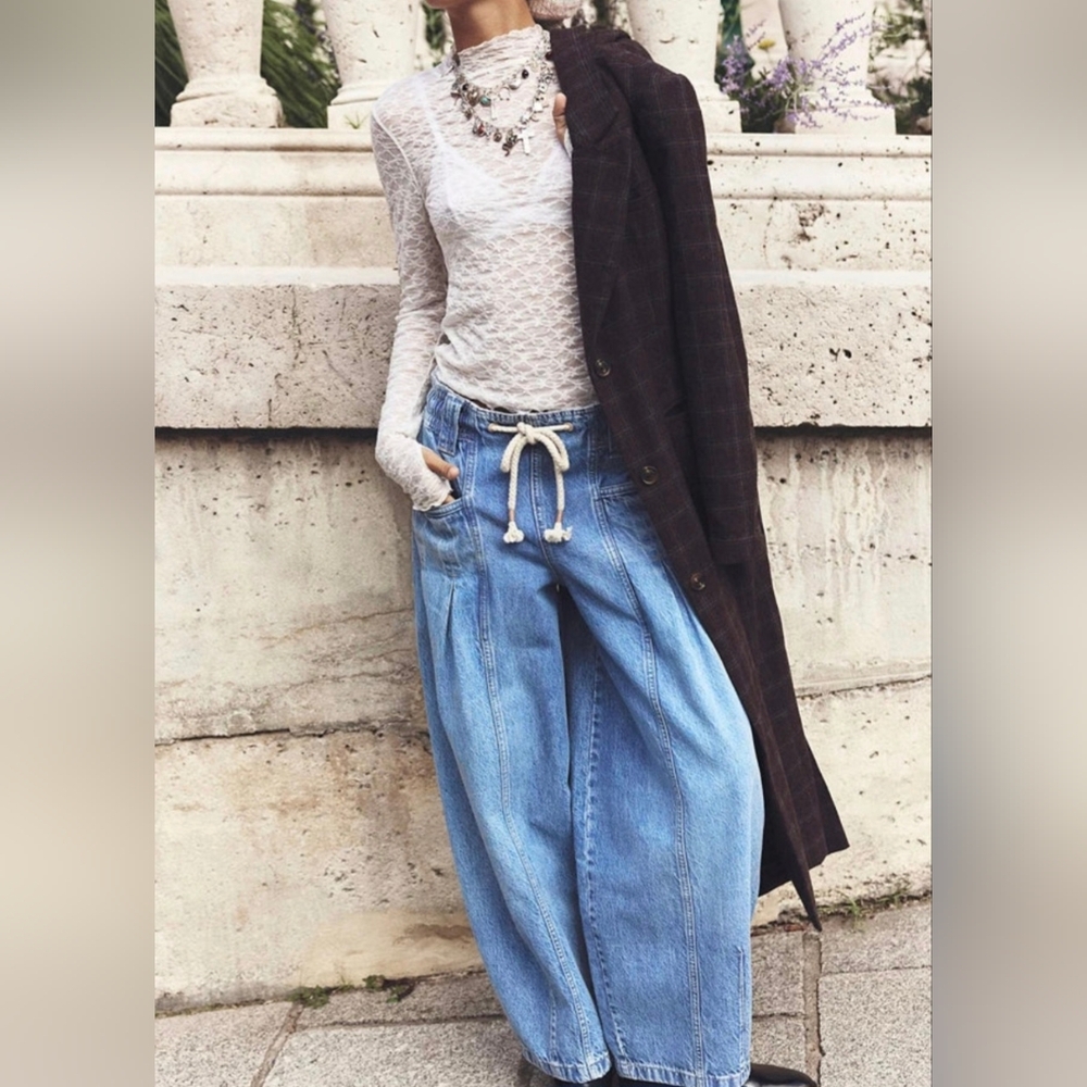 Sage & Fig Wide Leg Jeans, NWT - Picture 3 of 4